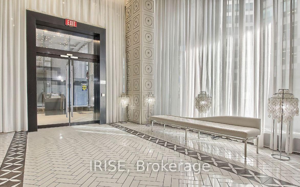 Photo 6 of Unit 1919, 20 Blue Jays Way, Toronto, Waterfront Communities — HOMEH