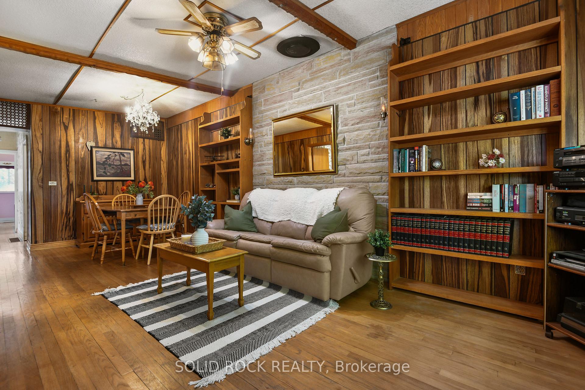 Photo 4 of 1012 Panet Street, Ottawa, Carlington — HOMEH