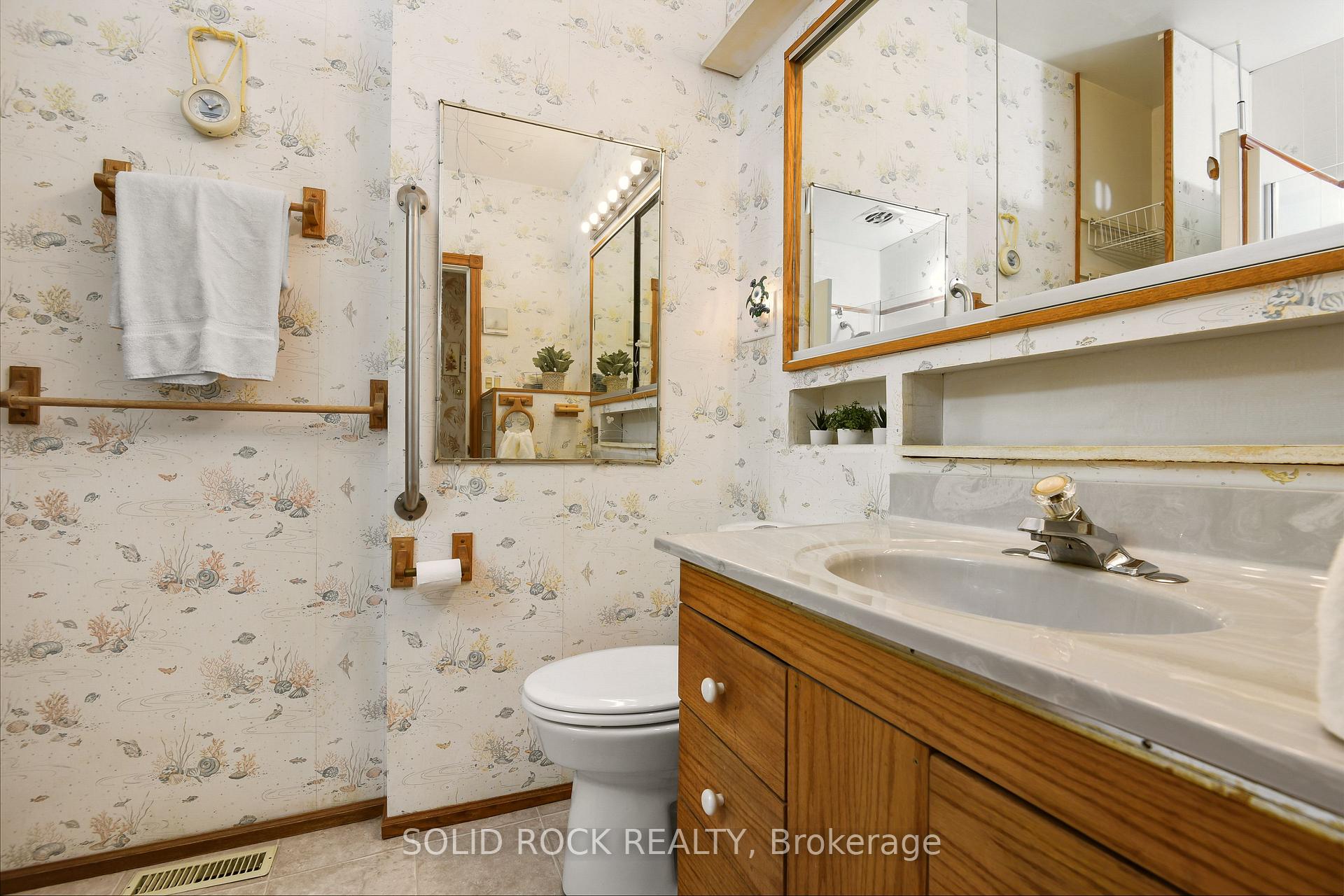 Photo 12 of 1012 Panet Street, Ottawa, Carlington — HOMEH