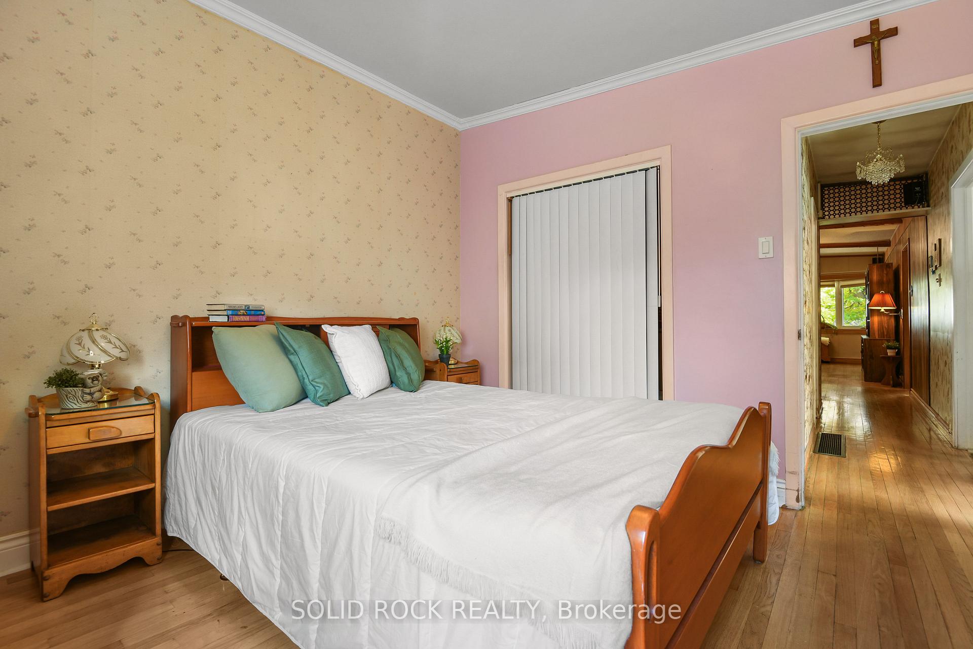 Photo 15 of 1012 Panet Street, Ottawa, Carlington — HOMEH