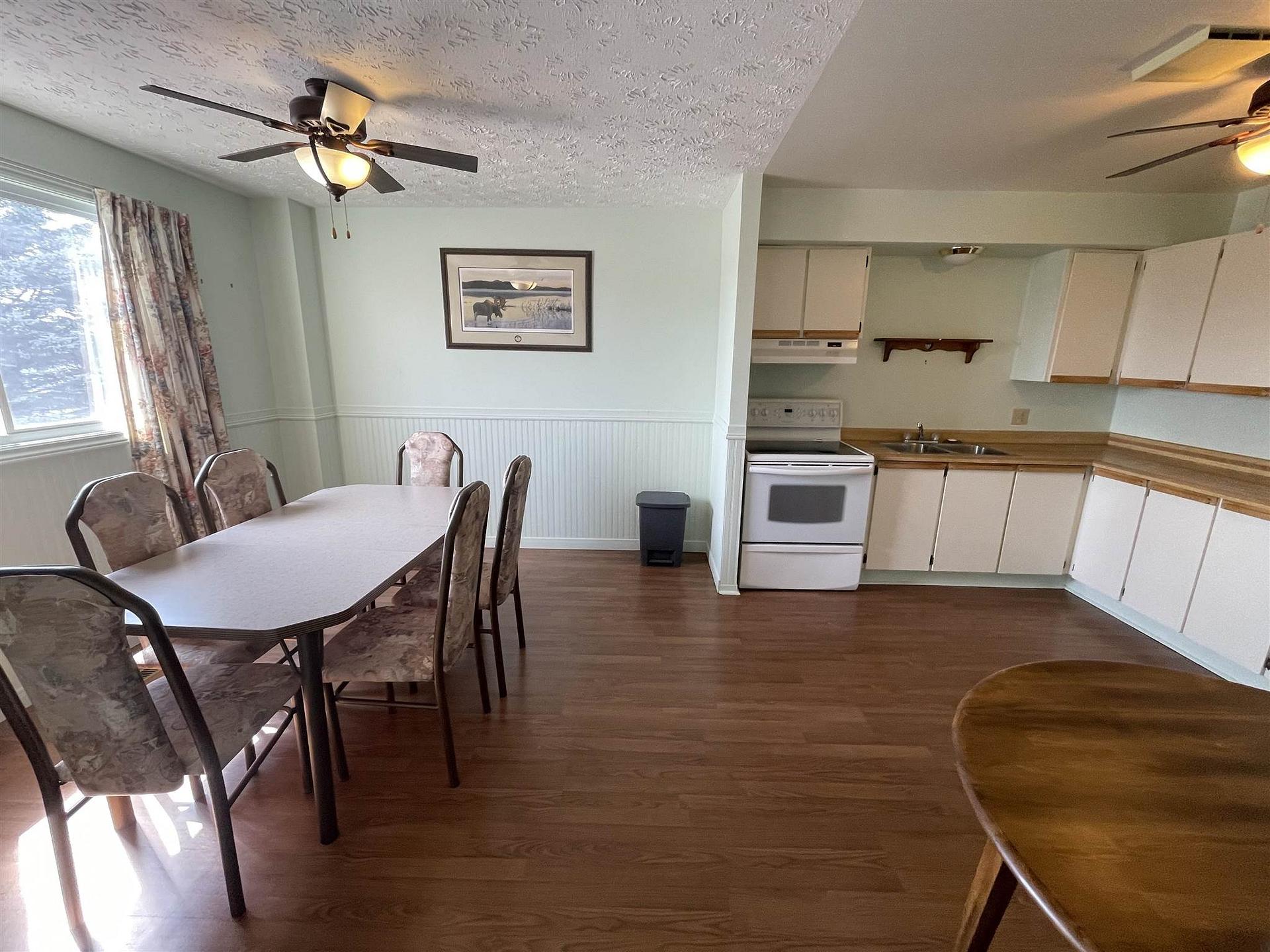Photo 2 of 68 Farquhar Place, Elliot Lake — HOMEH
