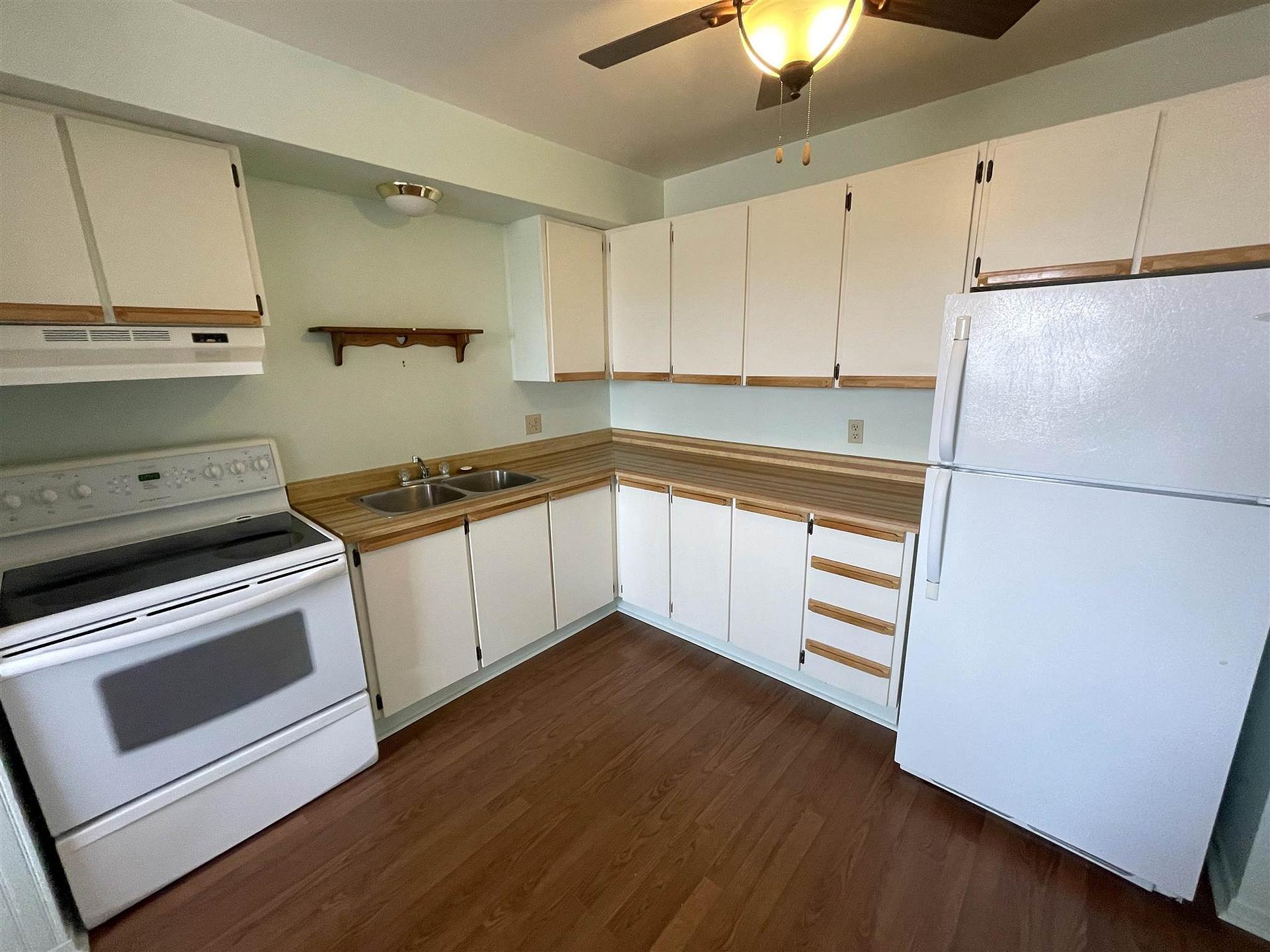 Photo 4 of 68 Farquhar Place, Elliot Lake — HOMEH