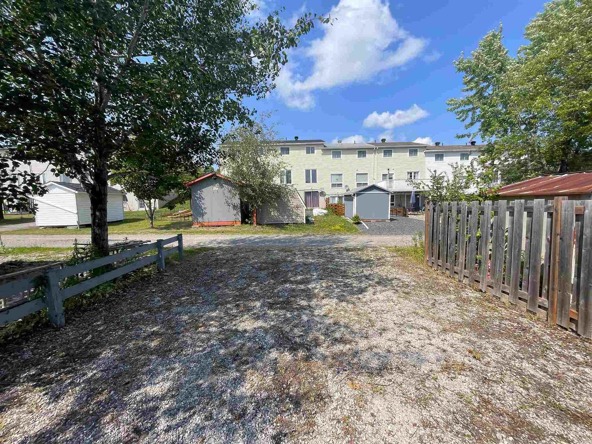 Photo 27 of 68 Farquhar Place, Elliot Lake — HOMEH