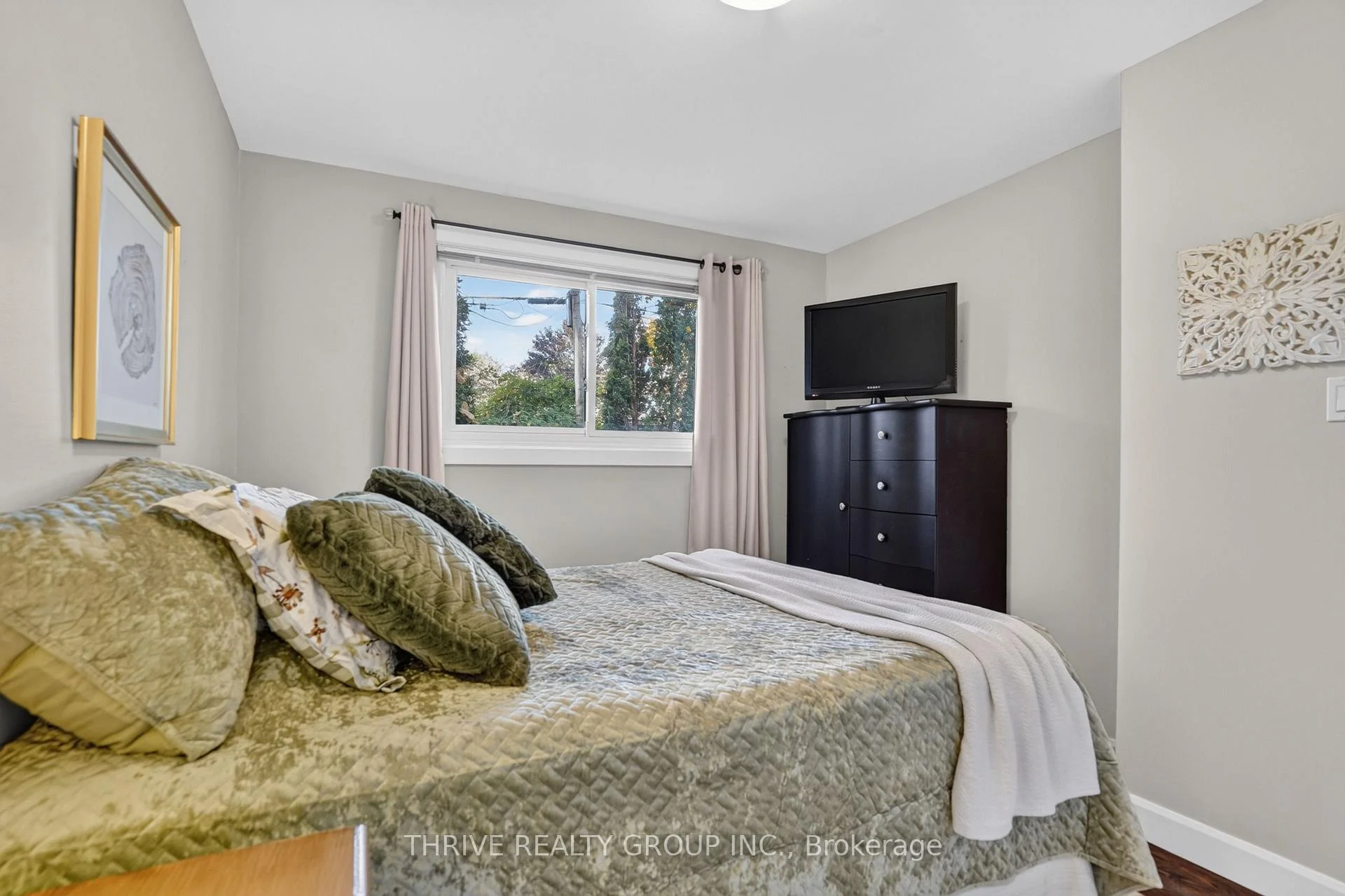 Photo 21 of 496 Belvedere Avenue, London, South K — HOMEH