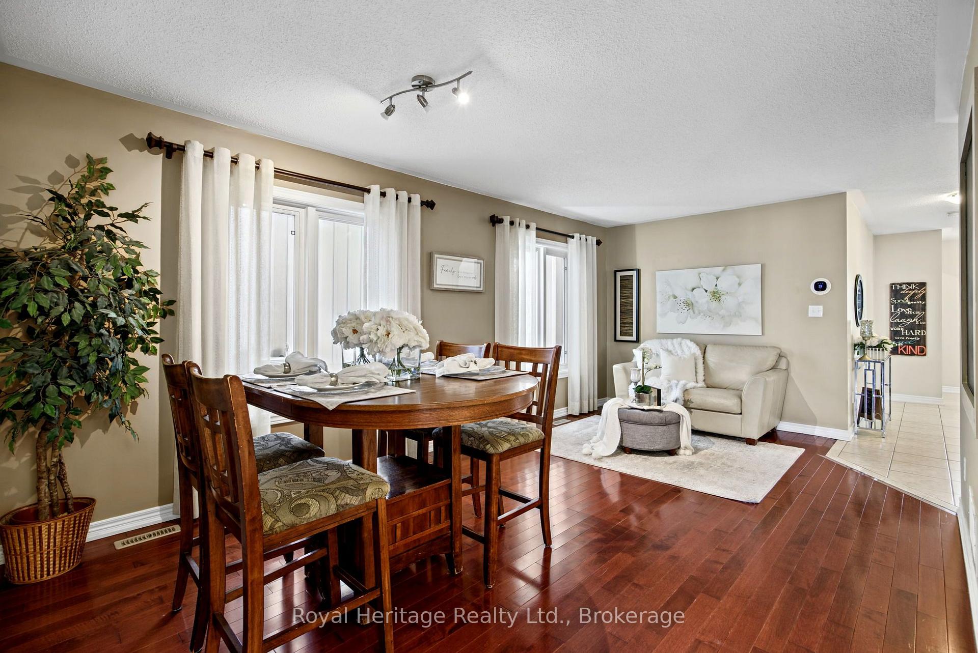 Photo 10 of 65 Cranborne Crescent, Whitby, Brooklin — HOMEH