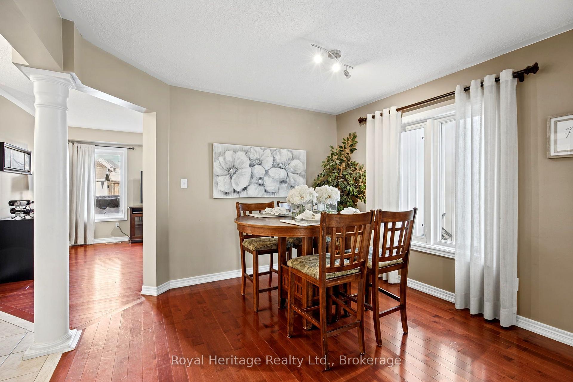 Photo 12 of 65 Cranborne Crescent, Whitby, Brooklin — HOMEH