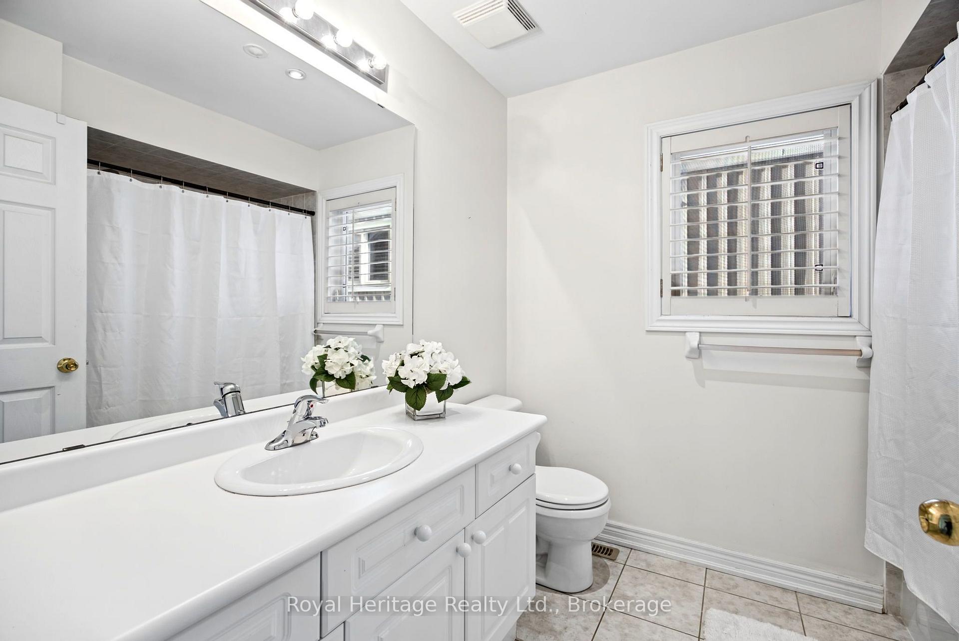 Photo 27 of 65 Cranborne Crescent, Whitby, Brooklin — HOMEH