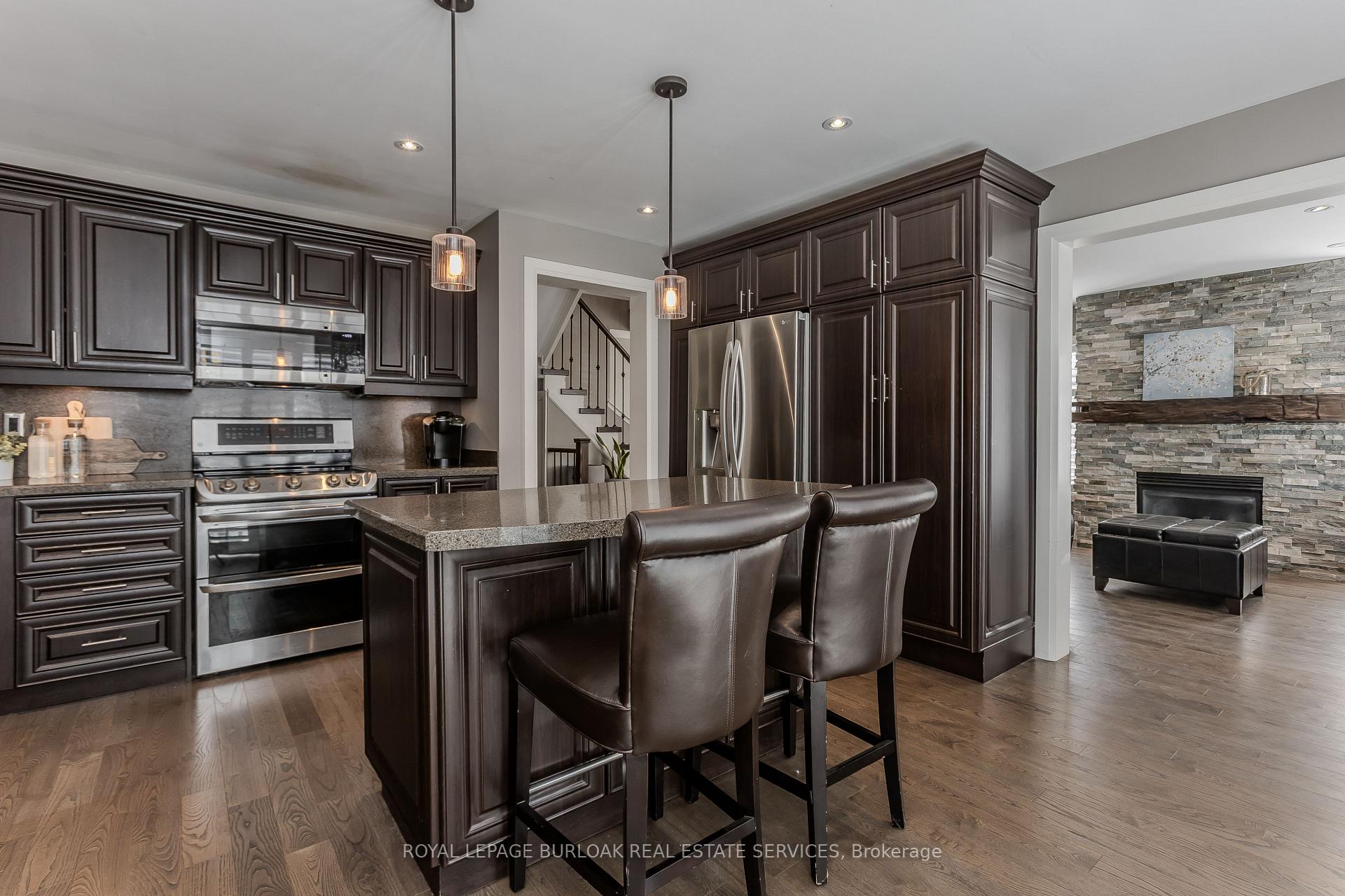 Photo 7 of 2248 Elmside Crescent, Burlington, Orchard — HOMEH