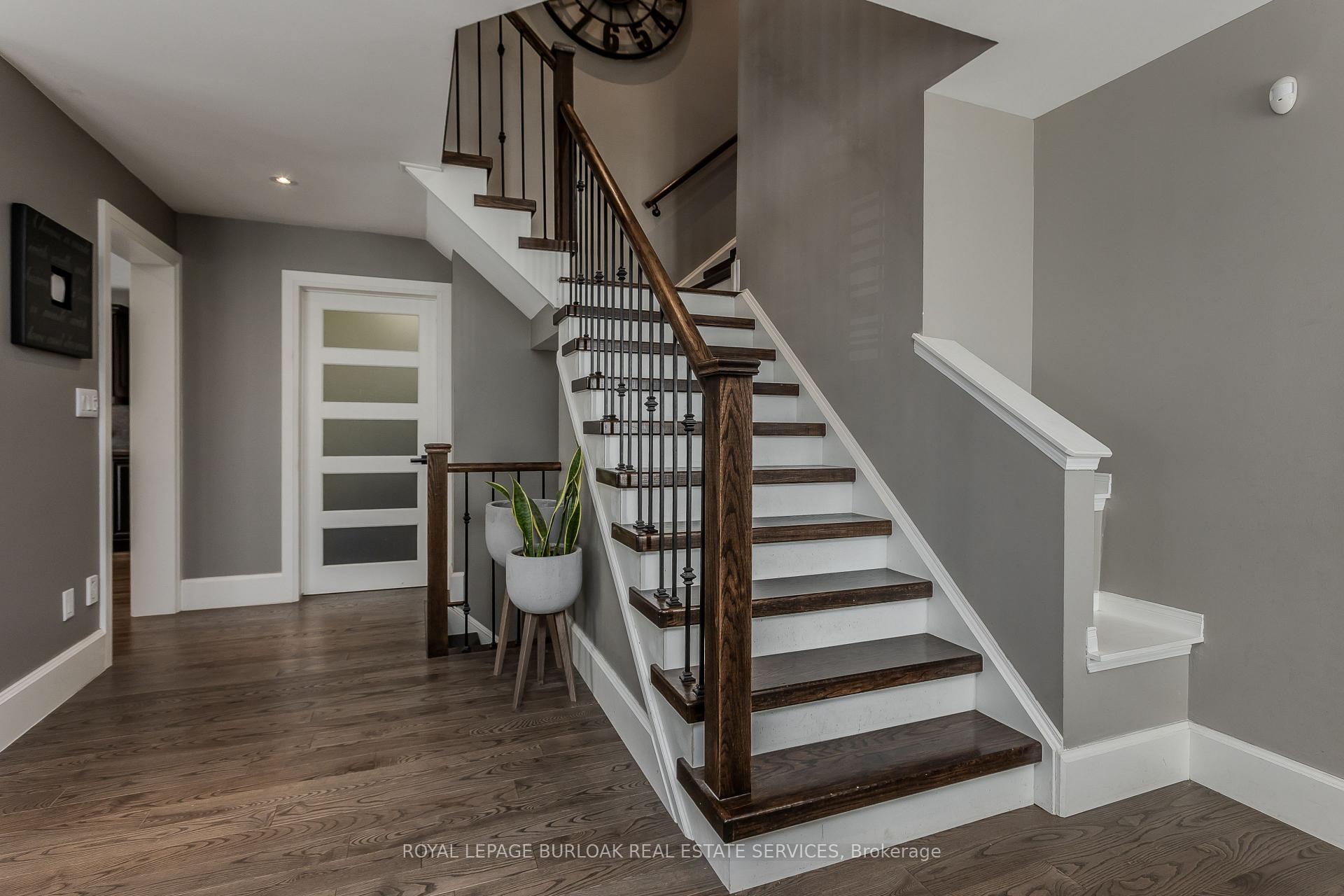Photo 19 of 2248 Elmside Crescent, Burlington, Orchard — HOMEH
