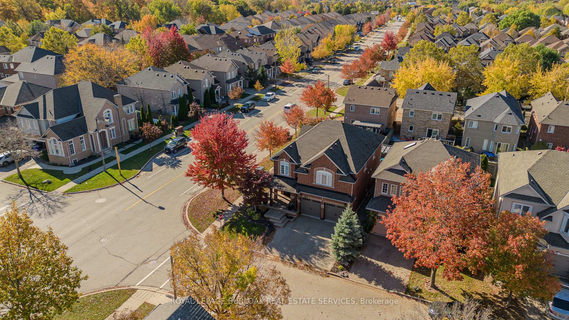 Photo 31 of 2248 Elmside Crescent, Burlington, Orchard — HOMEH