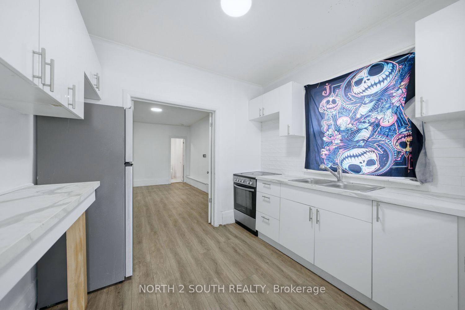 Photo 6 of 880 Dundas Street E, London, East L — HOMEH