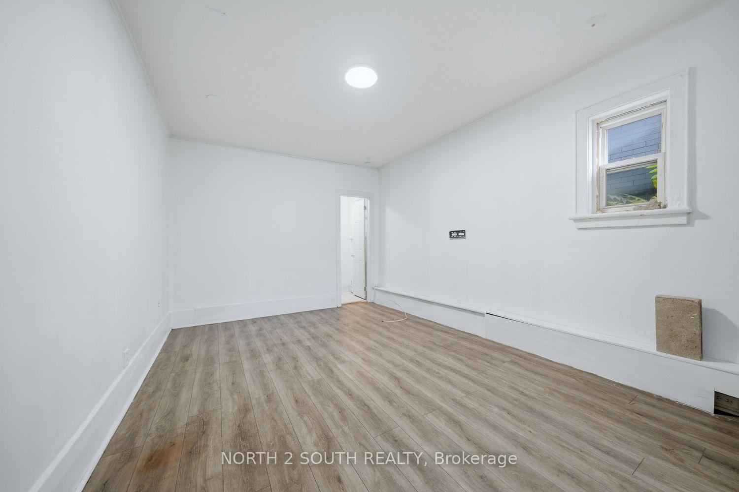 Photo 10 of 880 Dundas Street E, London, East L — HOMEH