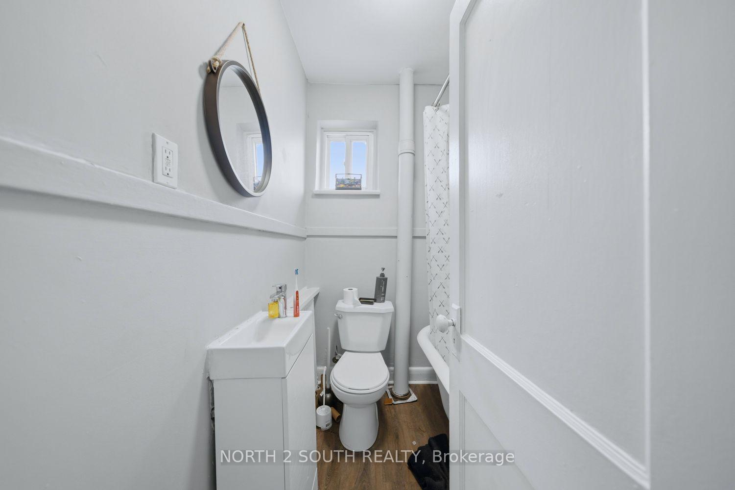 Photo 26 of 880 Dundas Street E, London, East L — HOMEH