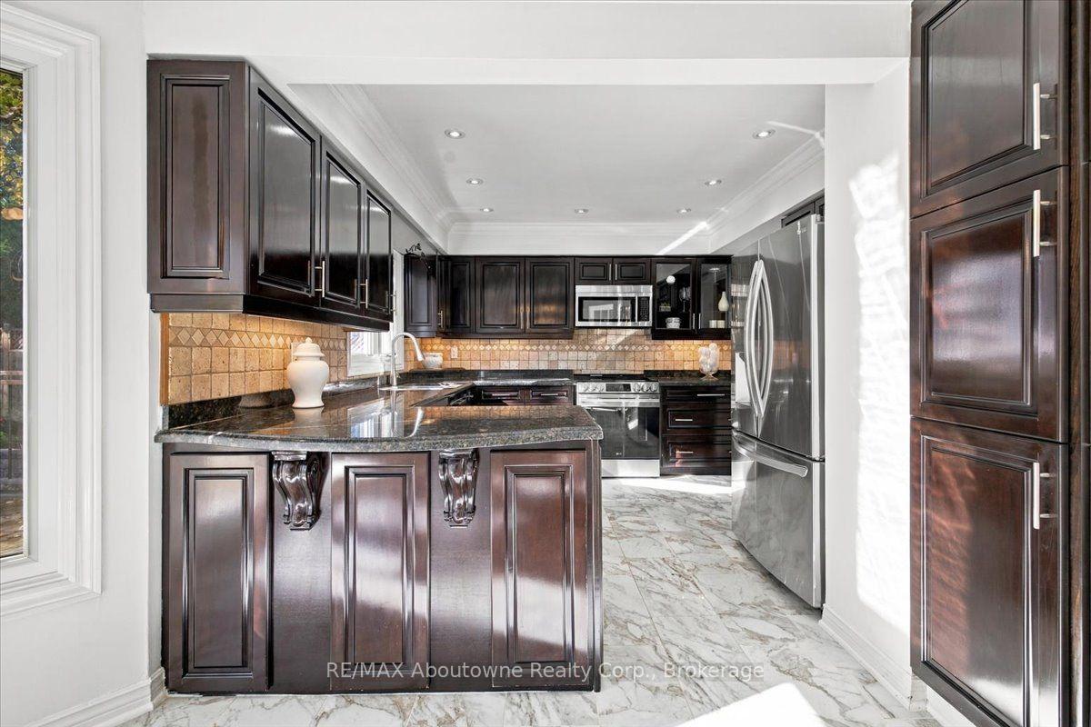 Photo 14 of 1476 Livery Lane, Oakville, Glen Abbey — HOMEH