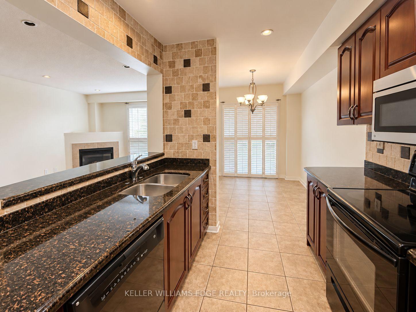 Photo 4 of 69 Cedarville Drive, Hamilton, Stoney Creek Mountain — HOMEH