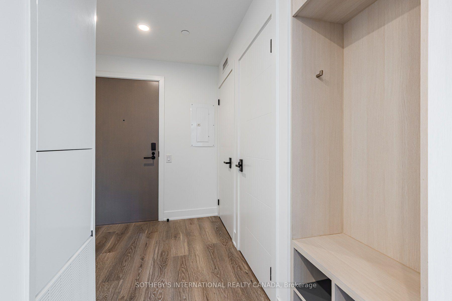 Photo 2 of Unit E0905, 30 Mutual Street, Toronto, Church-Yonge Corridor — HOMEH