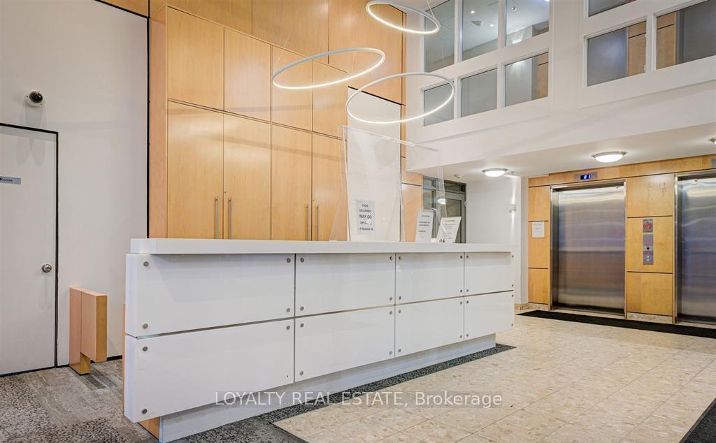 Photo 3 of Unit Ph14, 255 Richmond Street E, Toronto, Moss Park — HOMEH