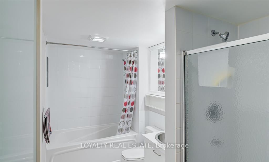 Photo 11 of Unit Ph14, 255 Richmond Street E, Toronto, Moss Park — HOMEH