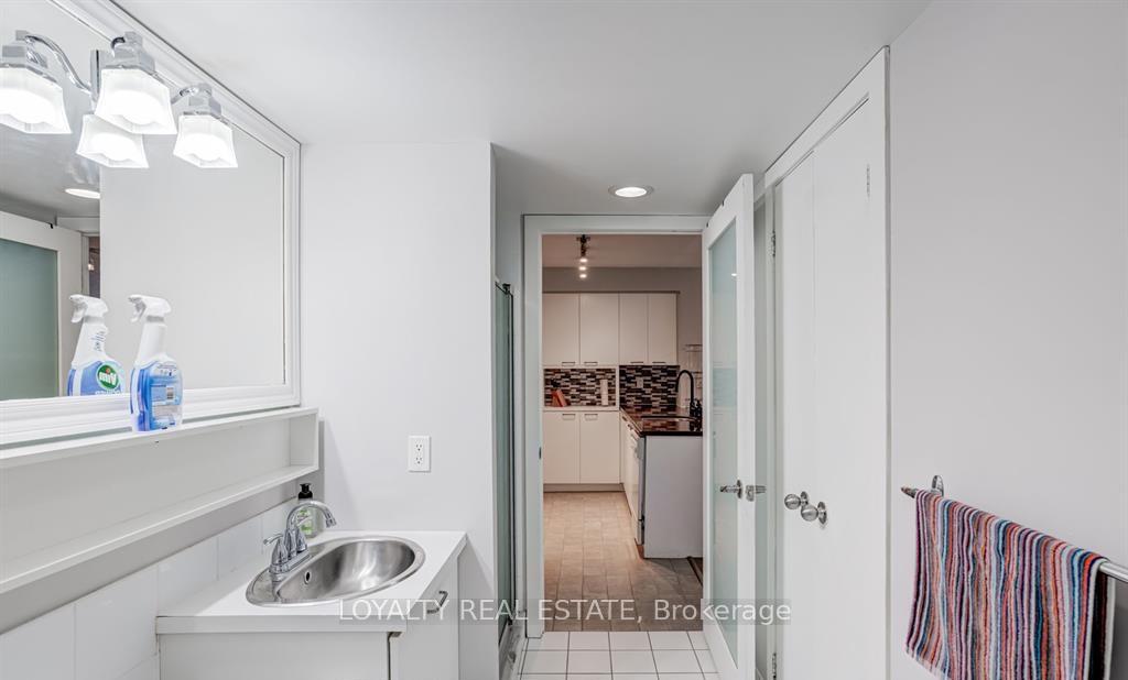 Photo 12 of Unit Ph14, 255 Richmond Street E, Toronto, Moss Park — HOMEH