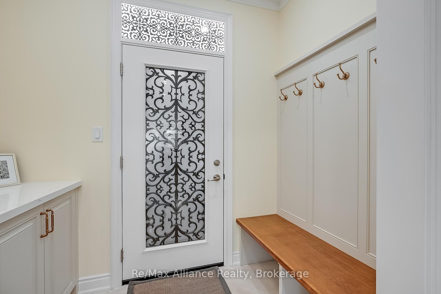 Photo 19 of 203 Burloak Drive, Oakville, Bronte — HOMEH