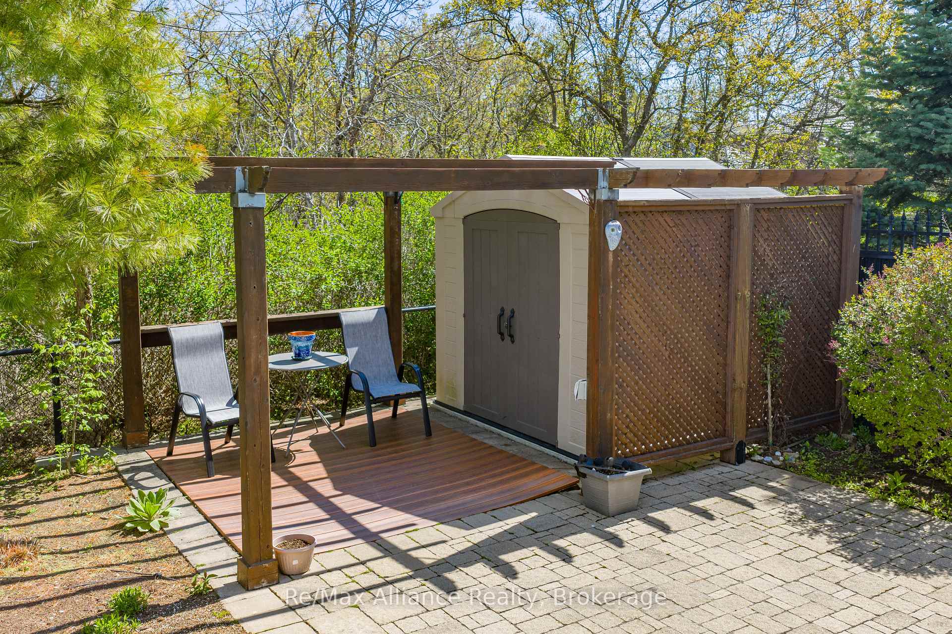 Photo 46 of 203 Burloak Drive, Oakville, Bronte — HOMEH