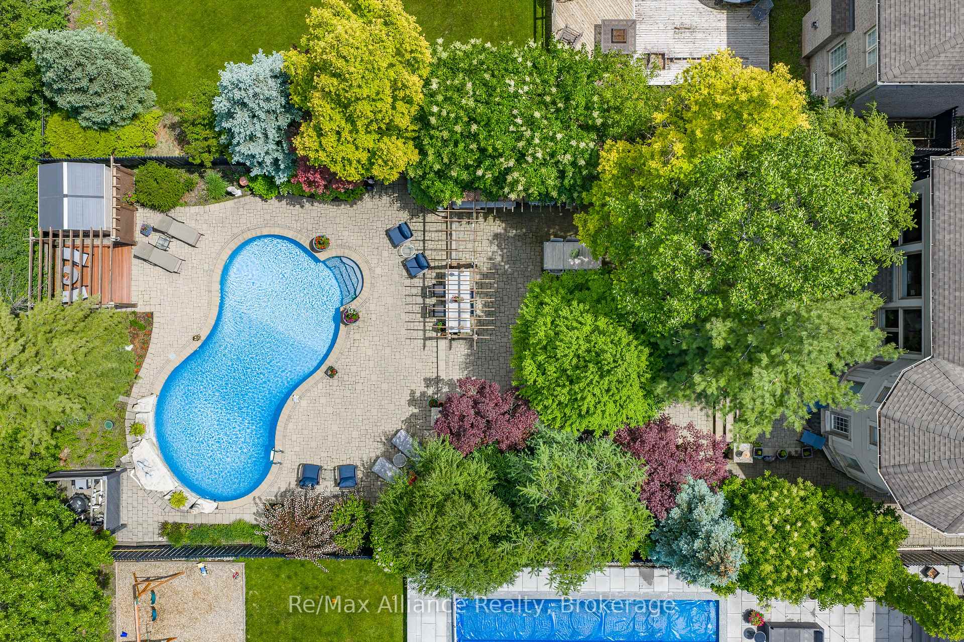 Photo 50 of 203 Burloak Drive, Oakville, Bronte — HOMEH