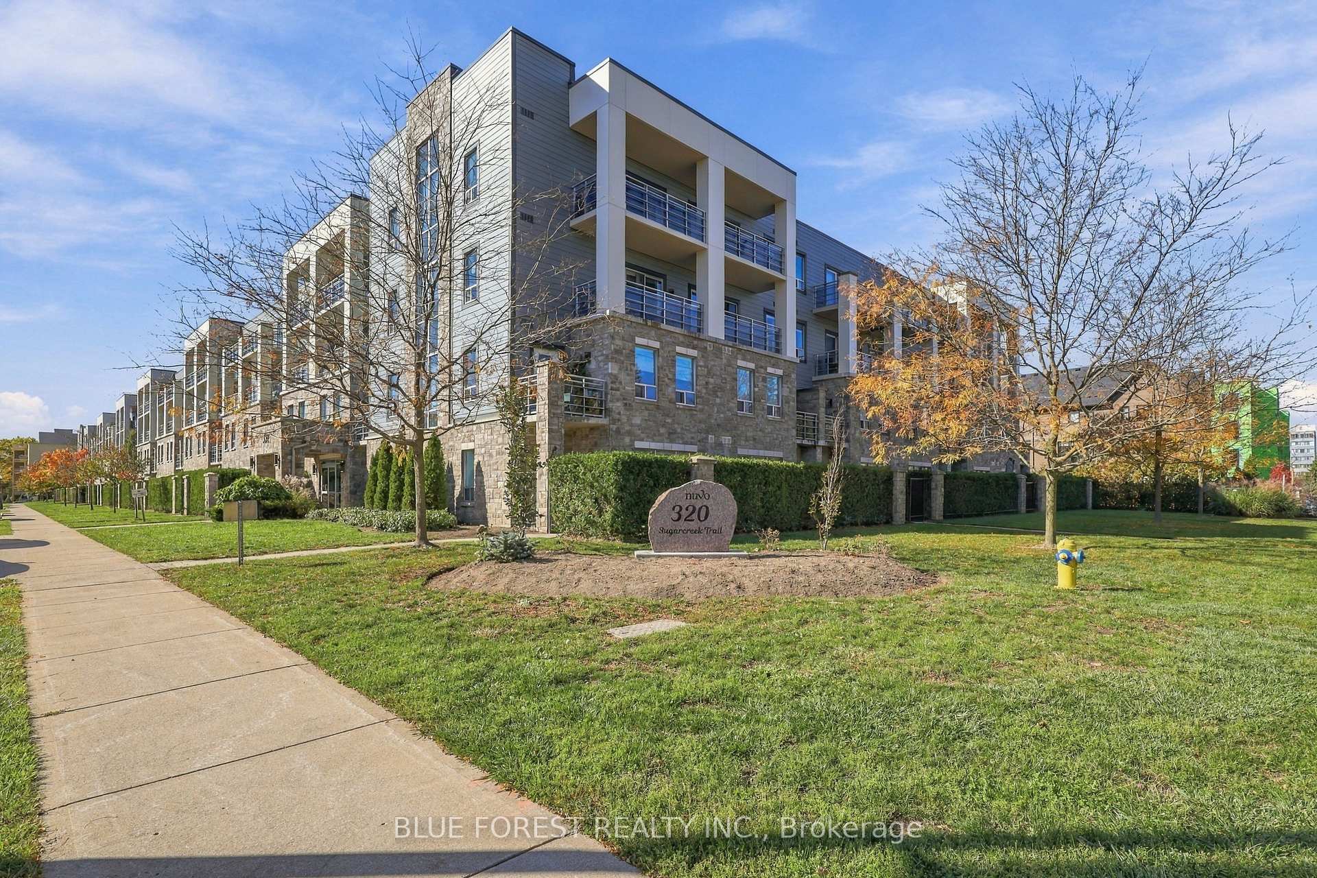 Photo of Unit 205, 320 Sugarcreek Trail