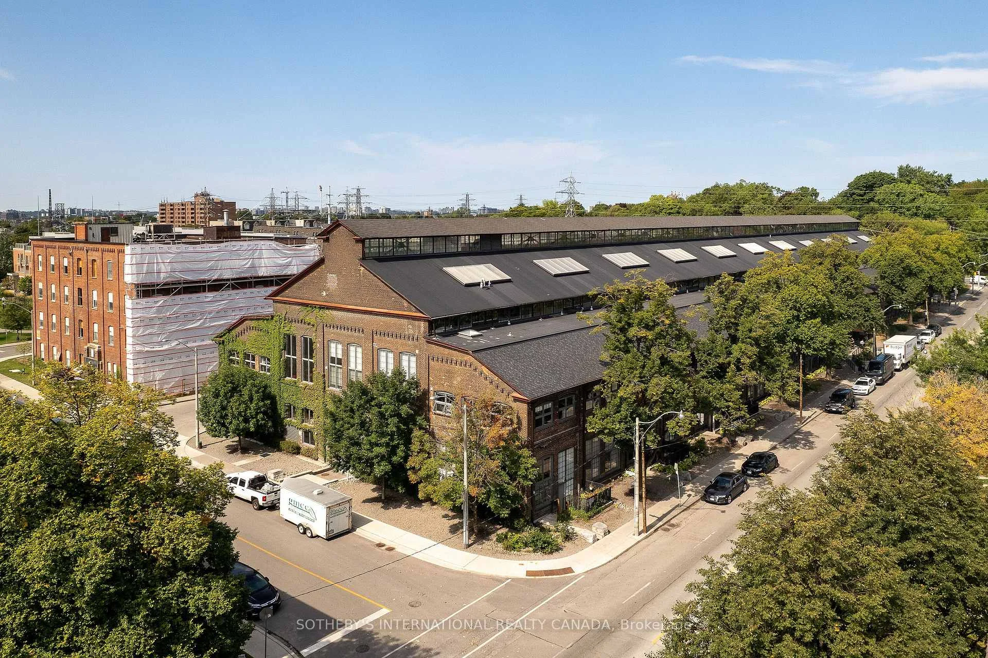 Photo 2 of 27 St Paul Street, Toronto, Waterfront Communities — HOMEH