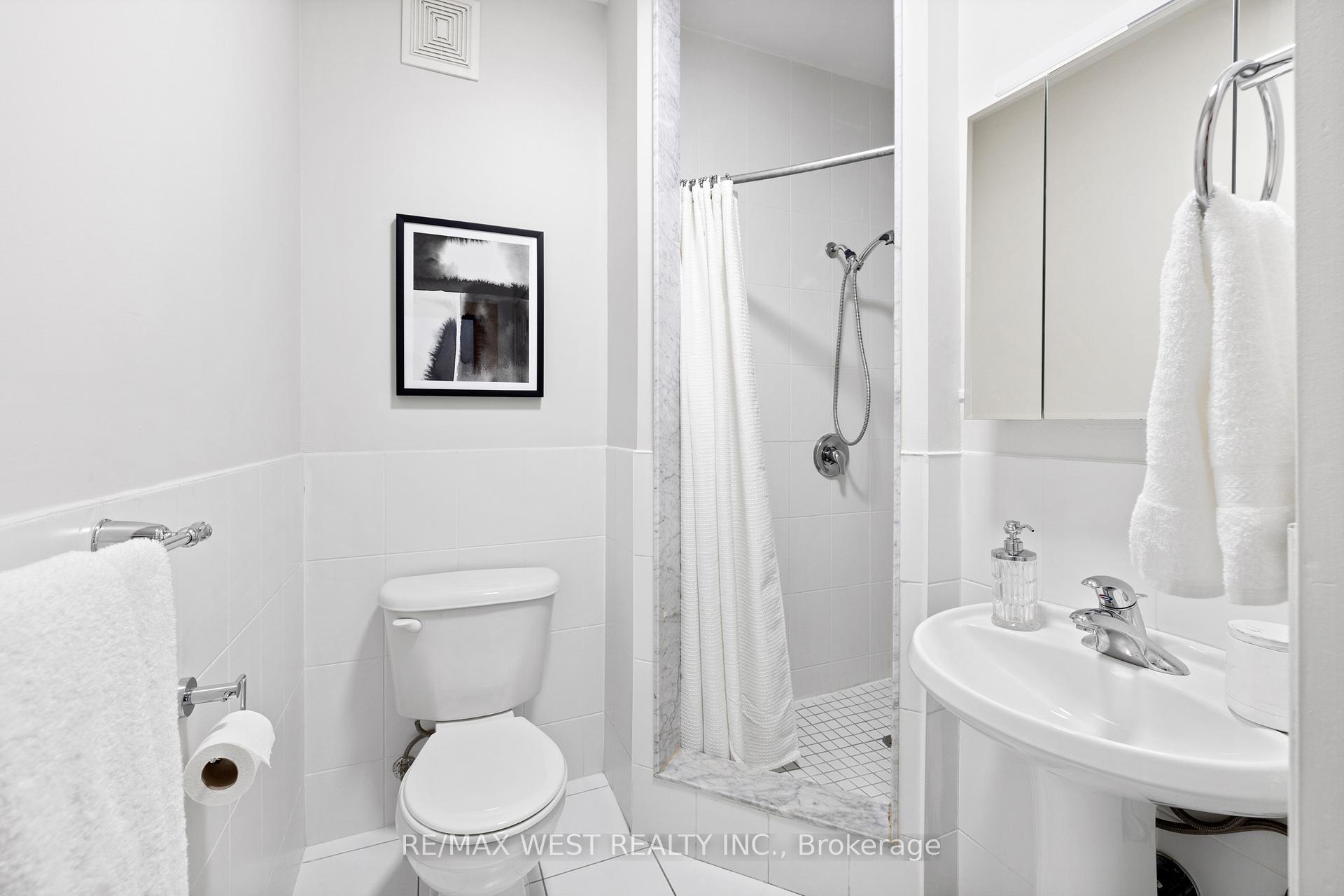 Photo 15 of 151 Humberside Avenue, Toronto, High Park North — HOMEH