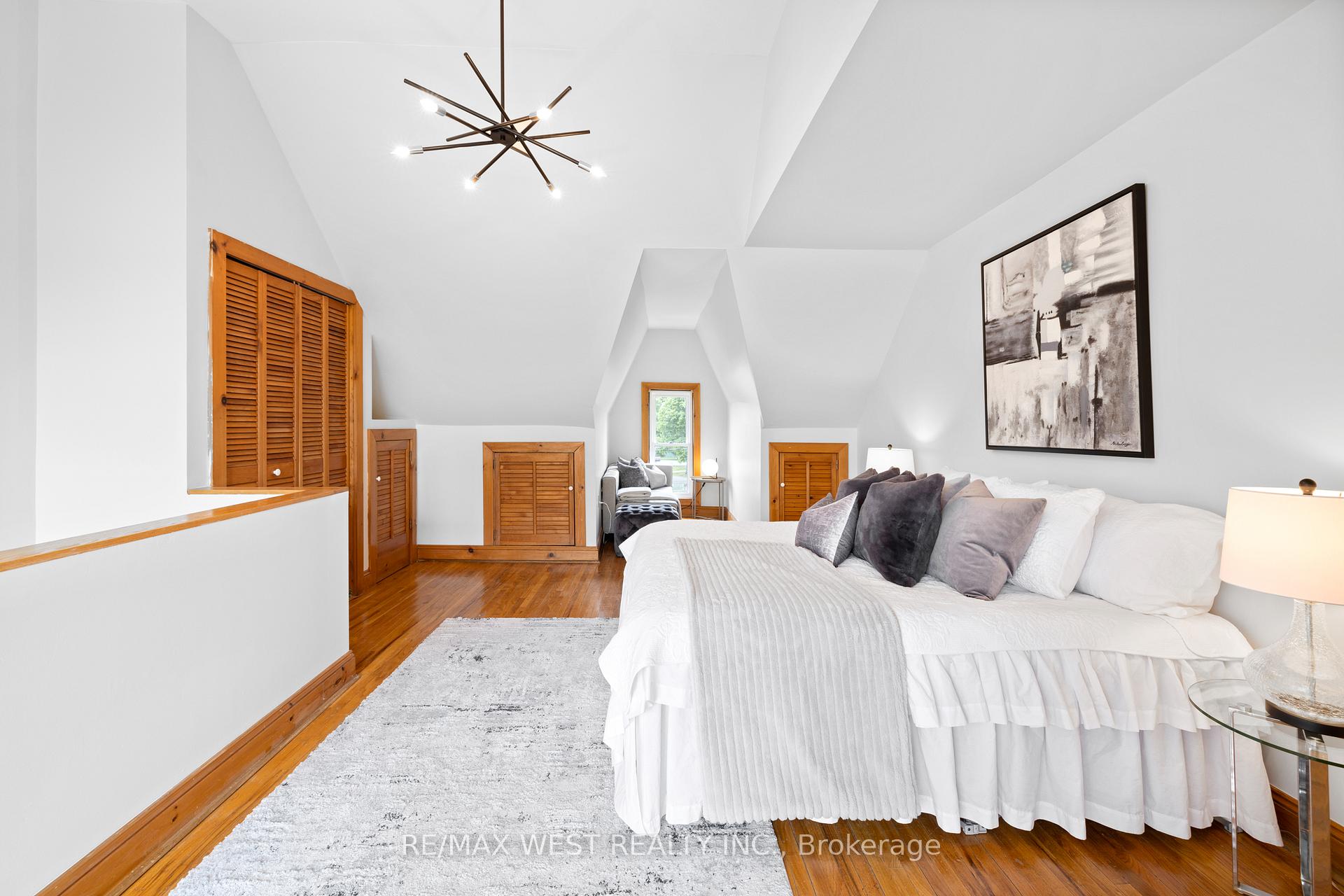 Photo 17 of 151 Humberside Avenue, Toronto, High Park North — HOMEH