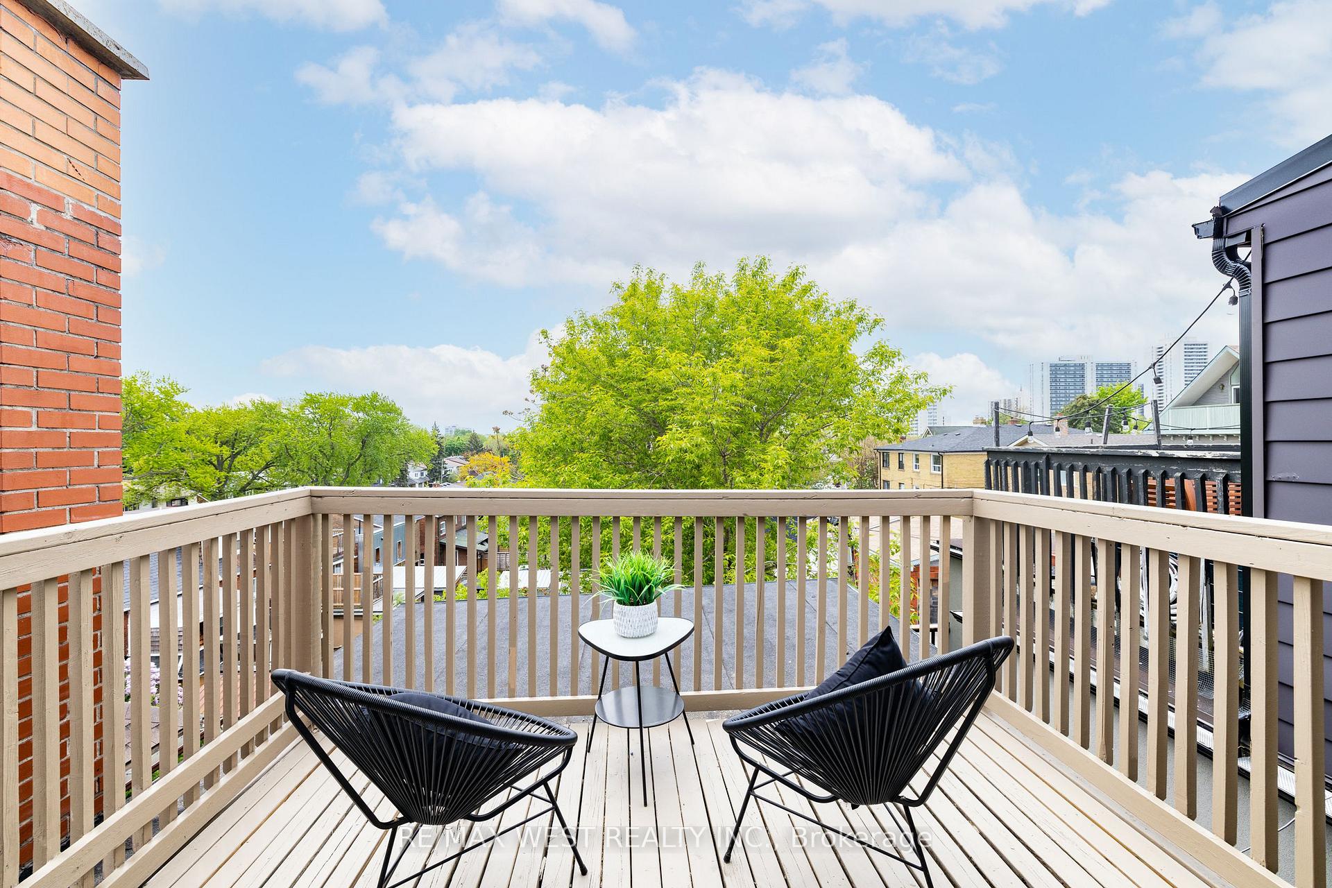 Photo 18 of 151 Humberside Avenue, Toronto, High Park North — HOMEH