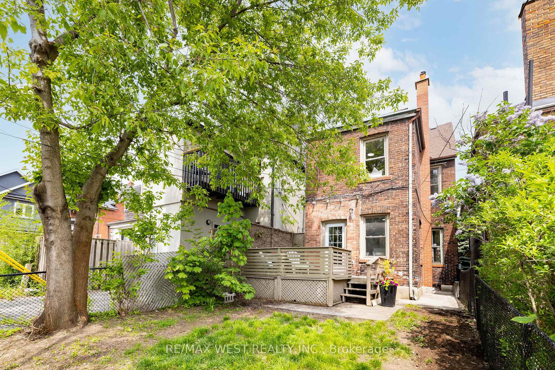 Photo 19 of 151 Humberside Avenue, Toronto, High Park North — HOMEH