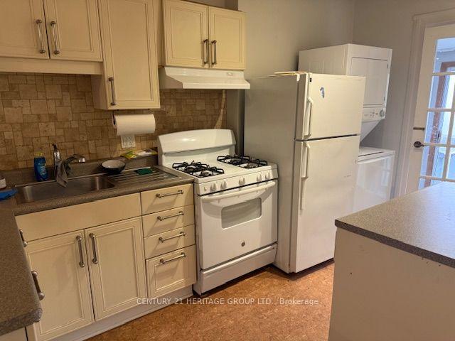 Photo 19 of 16 Sparkhall Avenue, Toronto, North Riverdale — HOMEH
