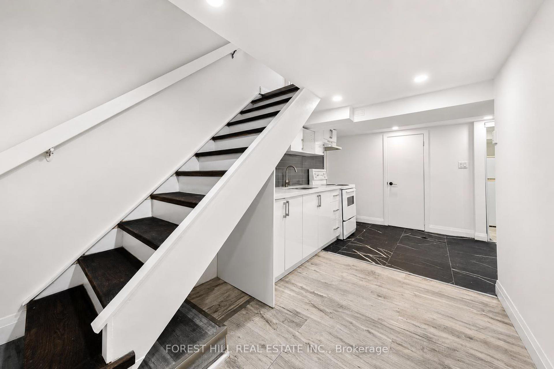 Photo 25 of 29 Thorndale Street S, Hamilton, Ainslie Wood — HOMEH