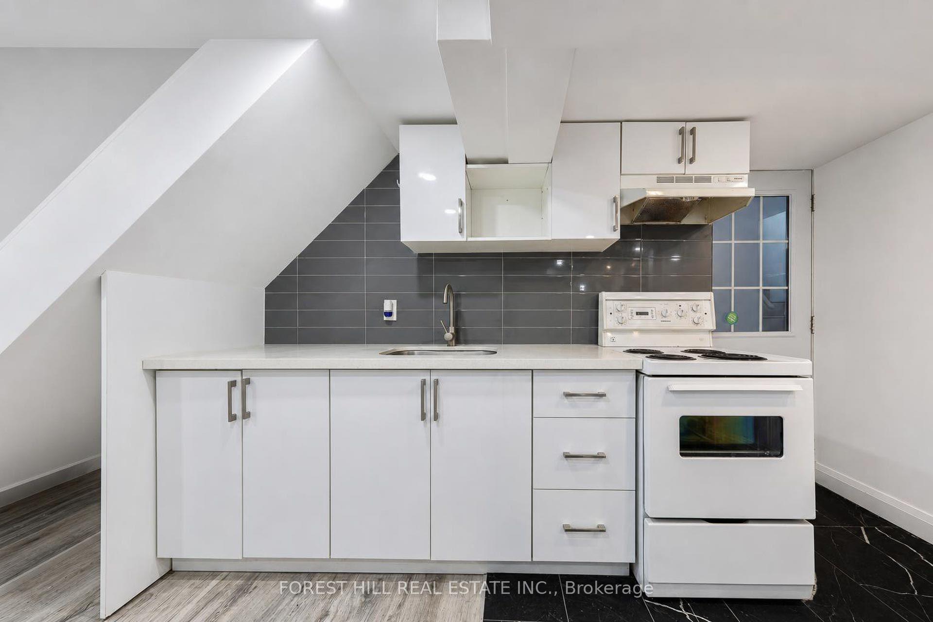 Photo 28 of 29 Thorndale Street S, Hamilton, Ainslie Wood — HOMEH