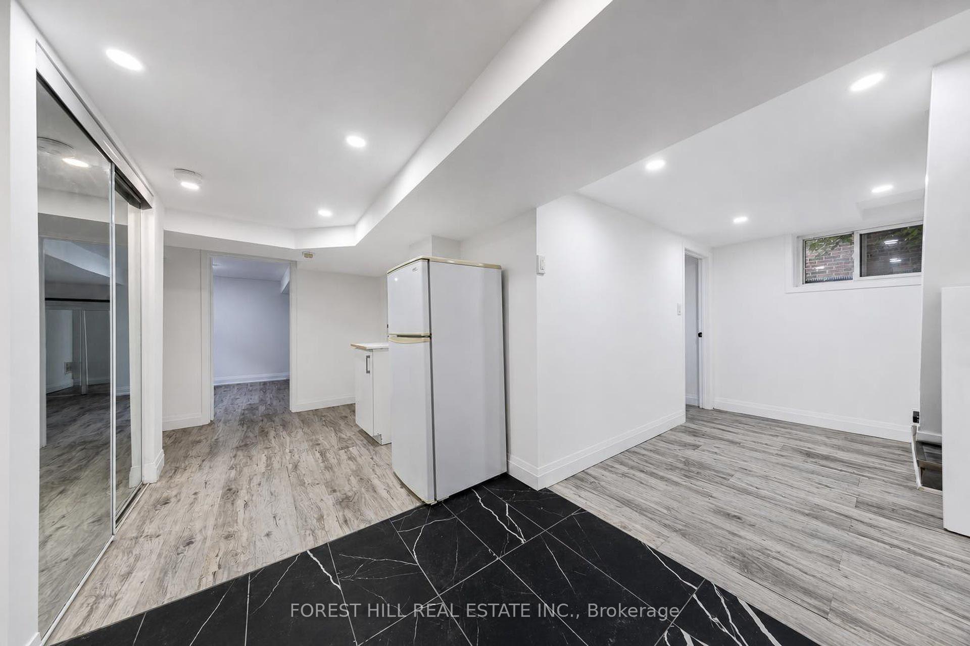 Photo 32 of 29 Thorndale Street S, Hamilton, Ainslie Wood — HOMEH
