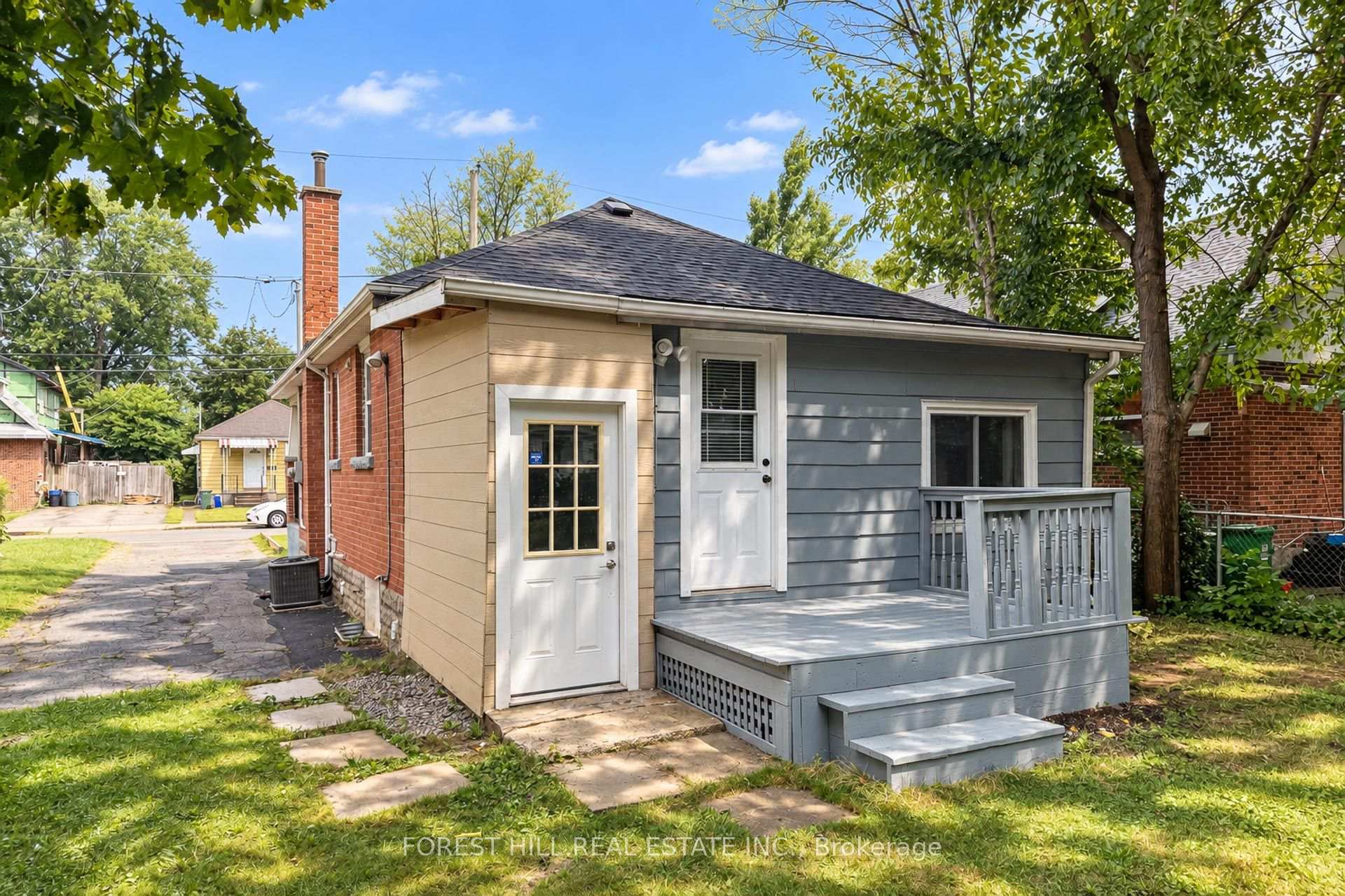 Photo 44 of 29 Thorndale Street S, Hamilton, Ainslie Wood — HOMEH