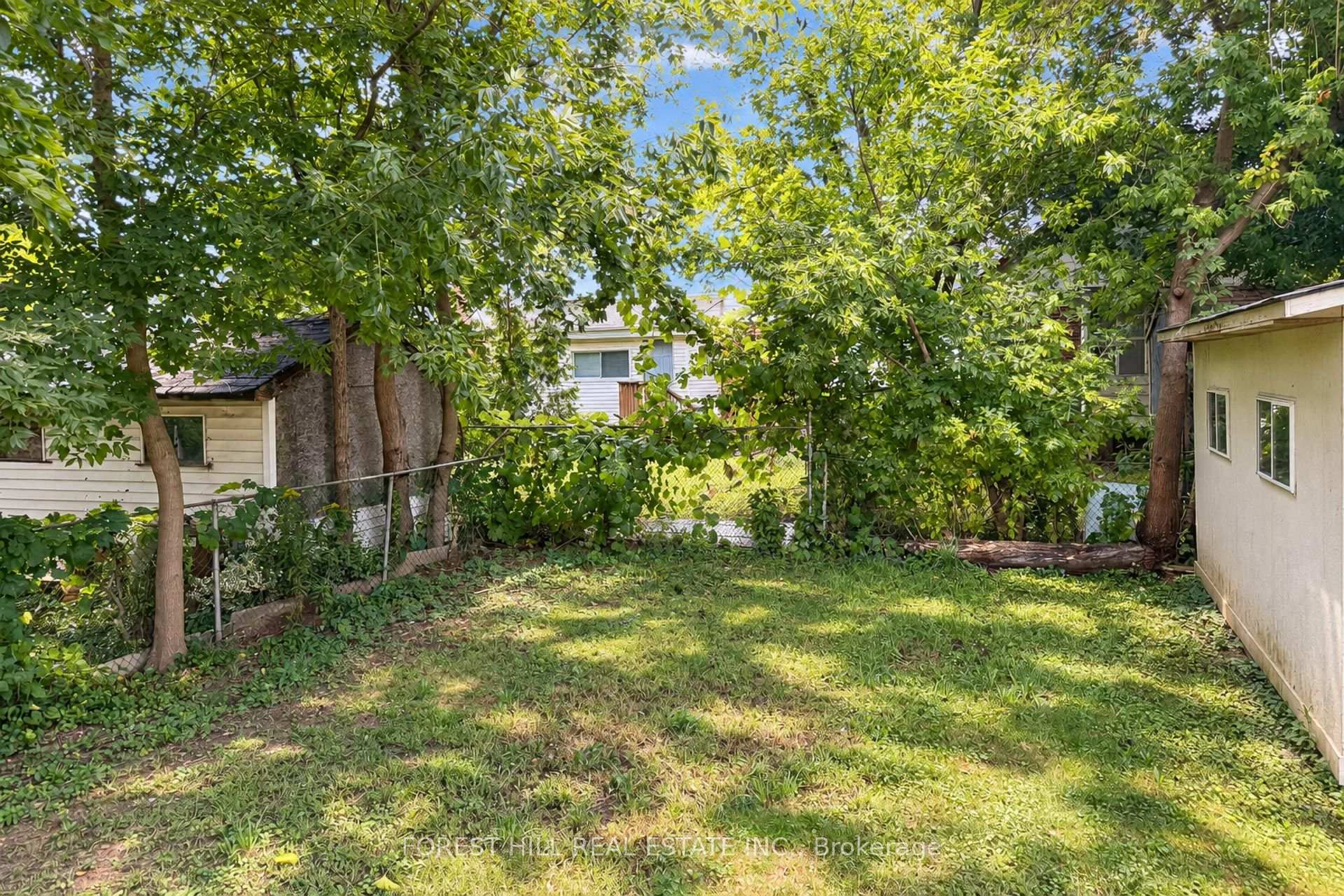Photo 47 of 29 Thorndale Street S, Hamilton, Ainslie Wood — HOMEH