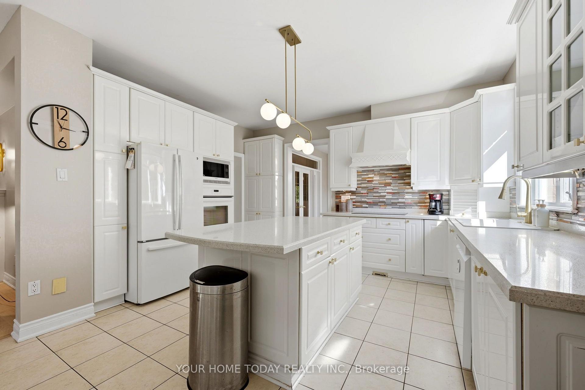 Photo 15 of 127 Miller Drive, Halton Hills, Georgetown — HOMEH