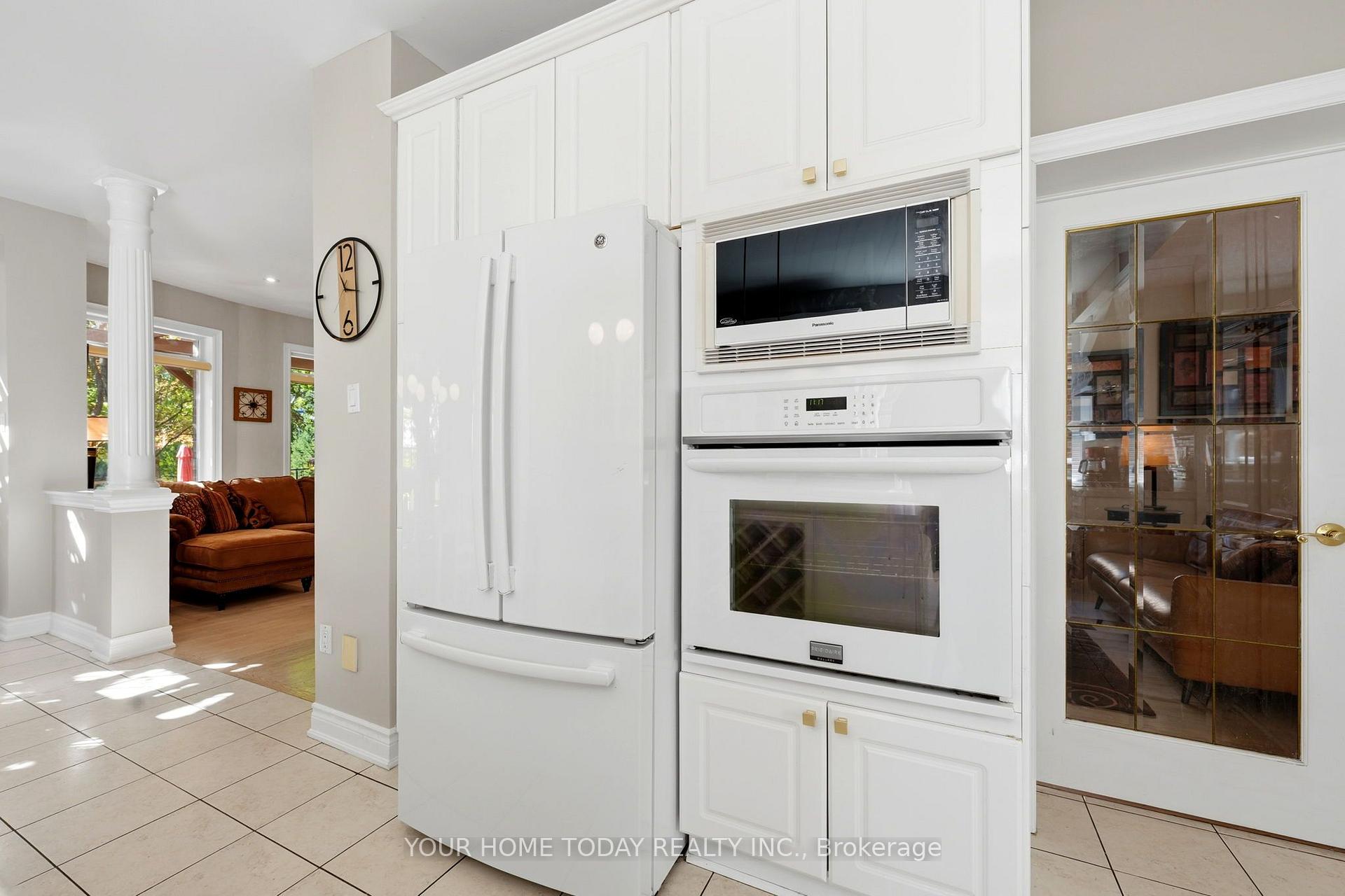 Photo 17 of 127 Miller Drive, Halton Hills, Georgetown — HOMEH