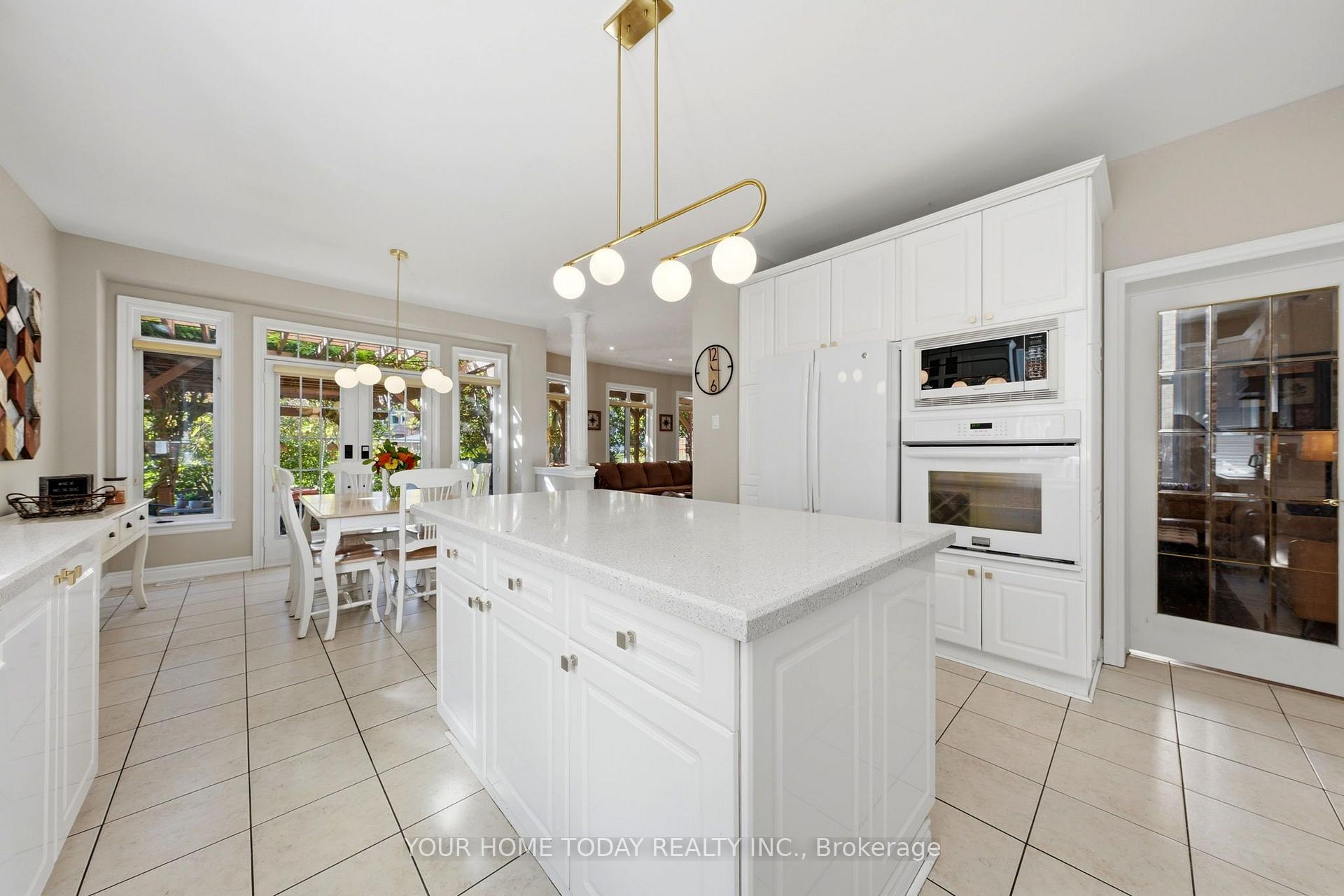 Photo 18 of 127 Miller Drive, Halton Hills, Georgetown — HOMEH