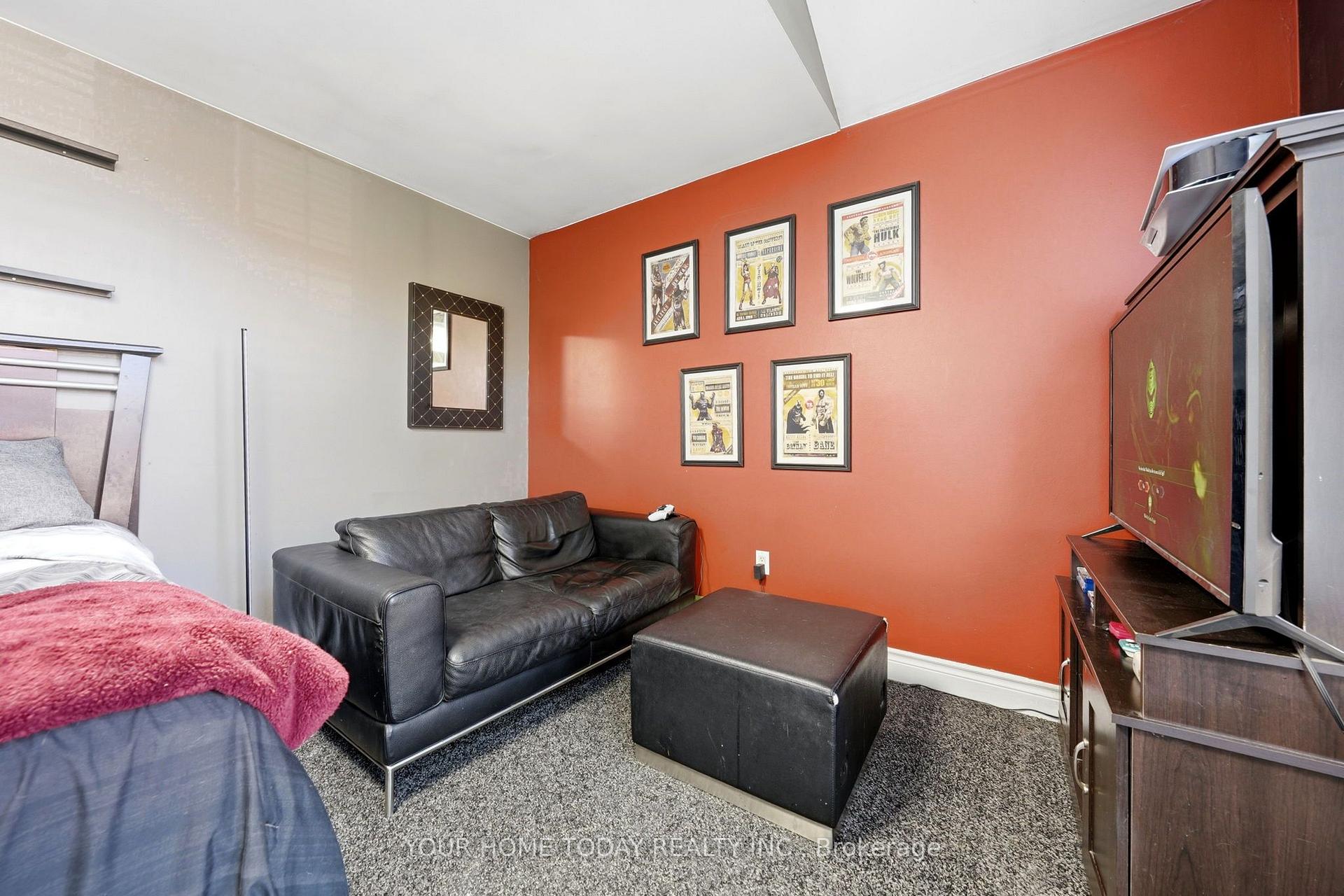 Photo 33 of 127 Miller Drive, Halton Hills, Georgetown — HOMEH