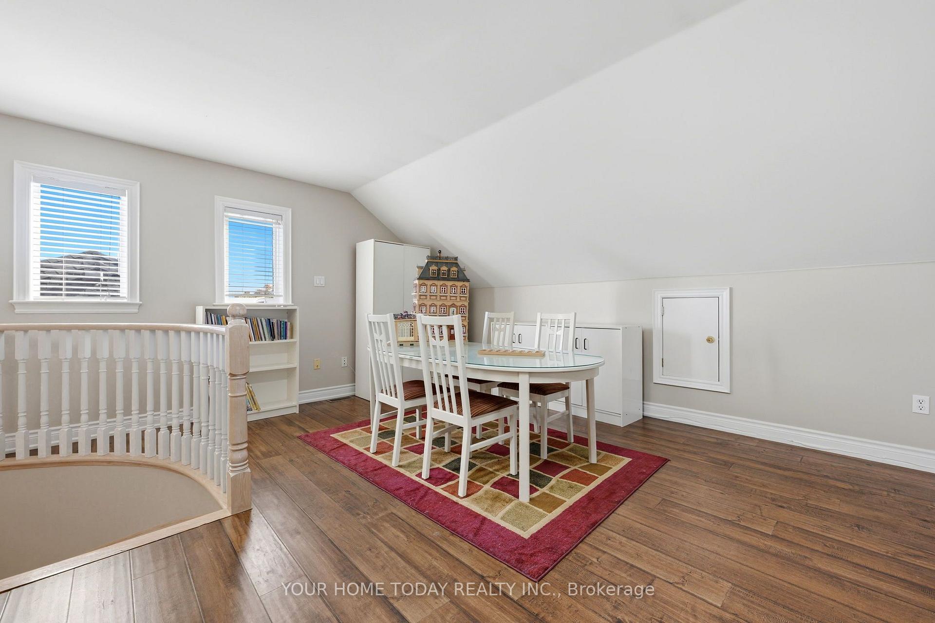 Photo 37 of 127 Miller Drive, Halton Hills, Georgetown — HOMEH
