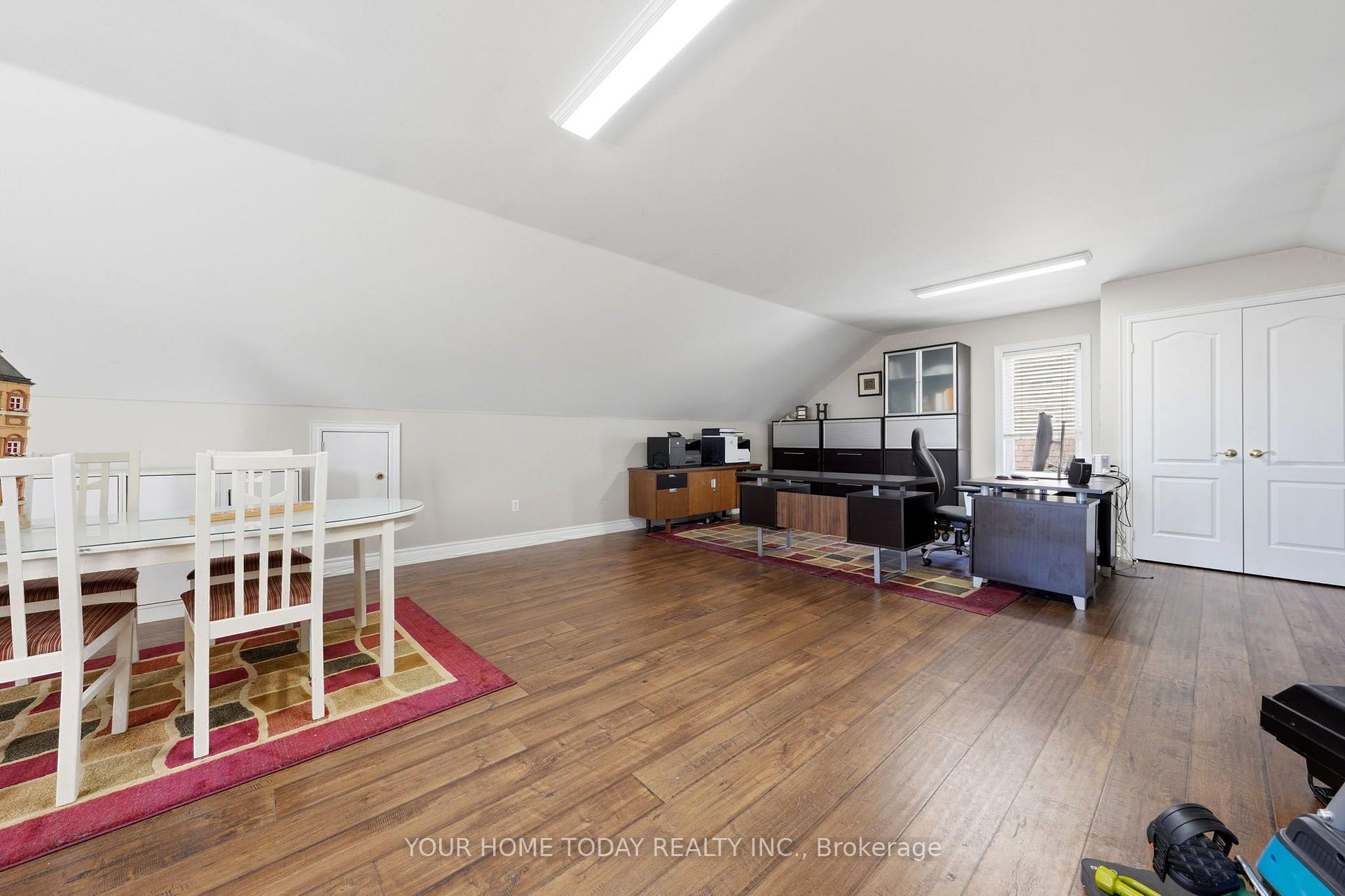 Photo 38 of 127 Miller Drive, Halton Hills, Georgetown — HOMEH