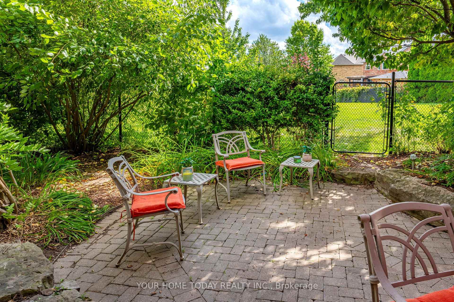 Photo 47 of 127 Miller Drive, Halton Hills, Georgetown — HOMEH