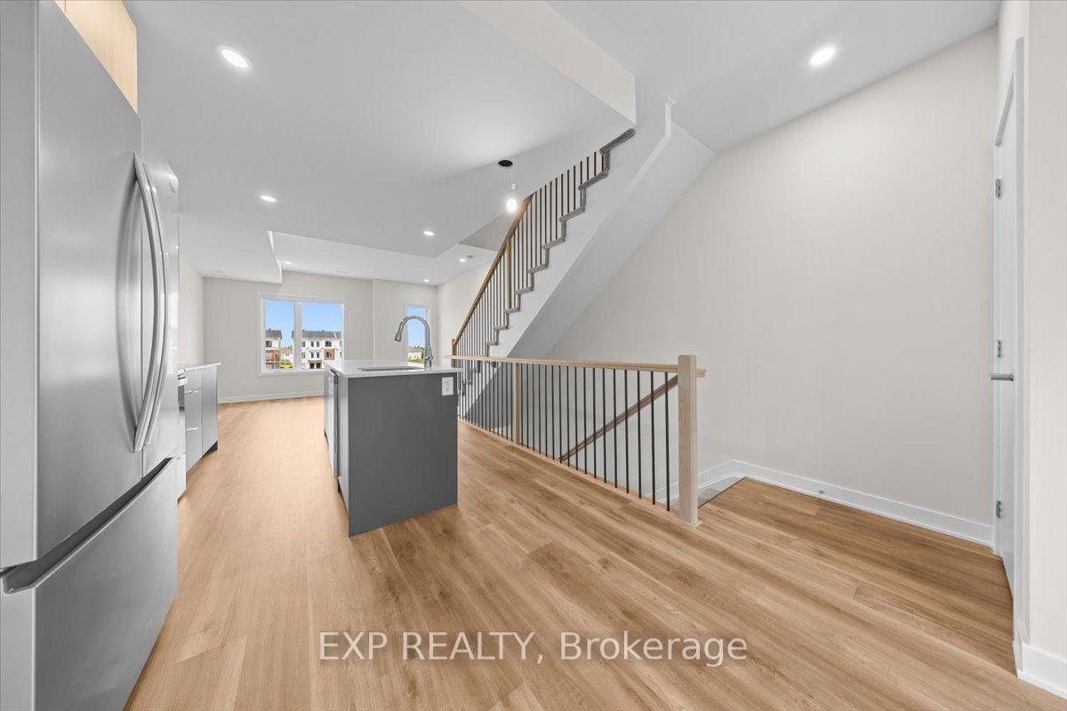 Photo 5 of 323 Antelope Private, Ottawa, Kanata - Morgan's Grant/South March — HOMEH
