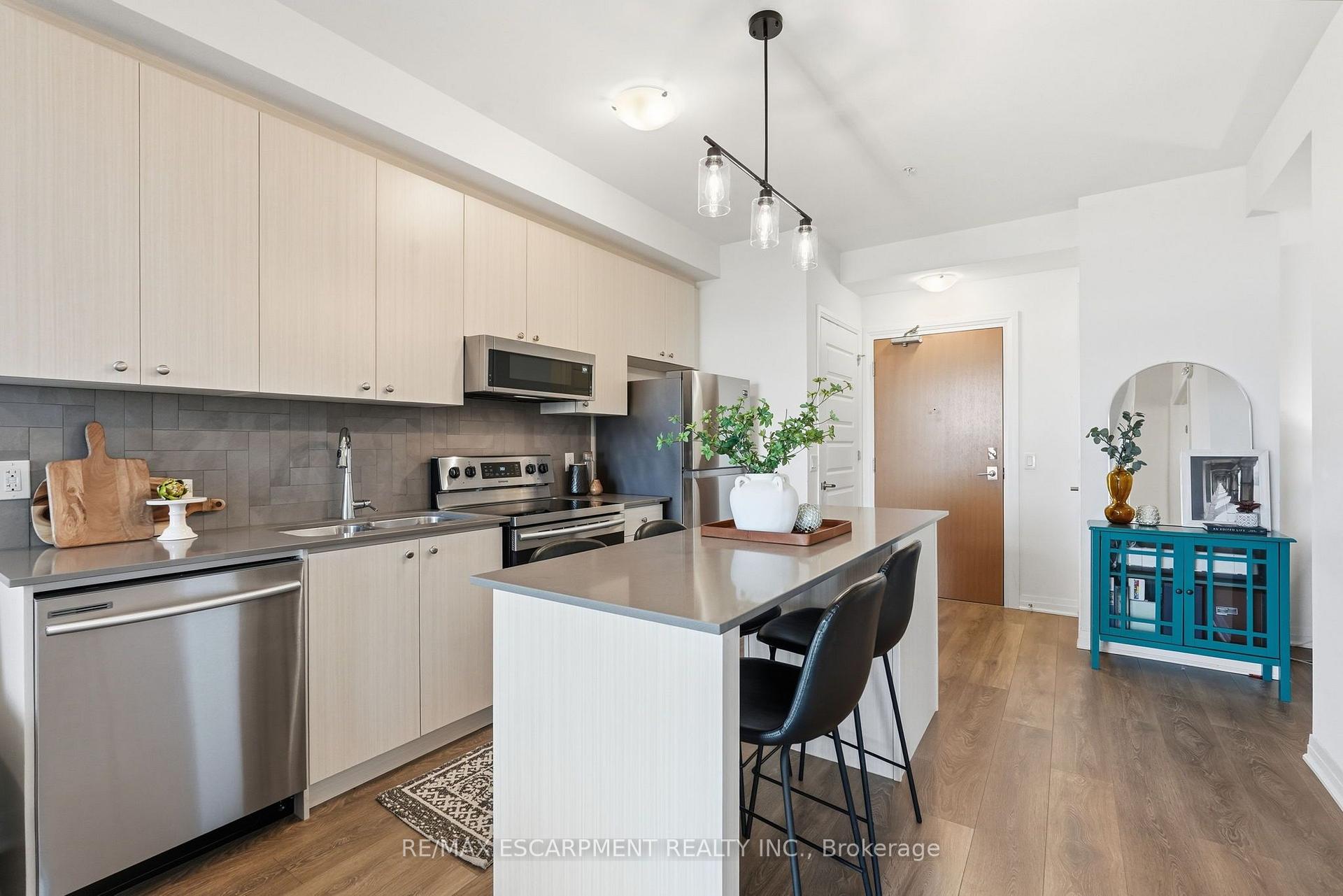 Photo 8 of Unit 424, 1105 Leger Way, Milton, Ford — HOMEH