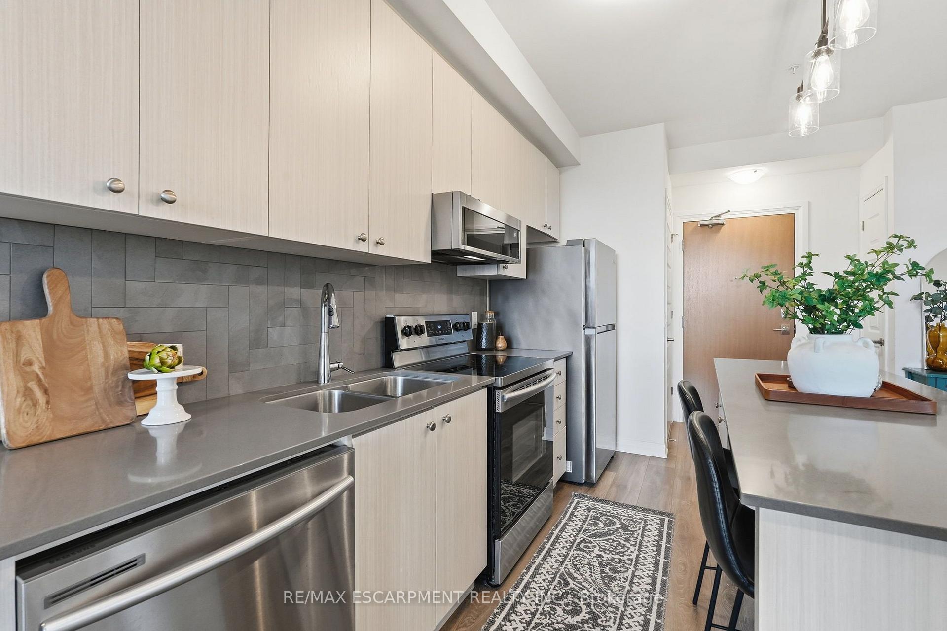 Photo 9 of Unit 424, 1105 Leger Way, Milton, Ford — HOMEH