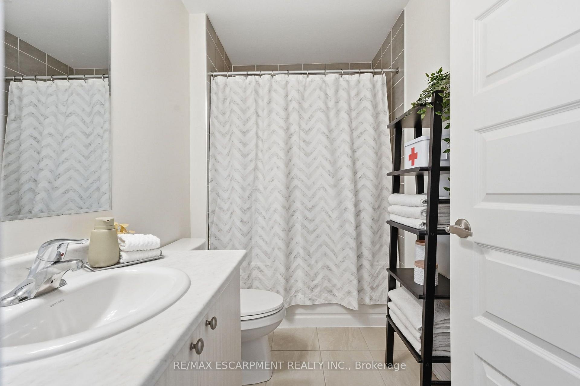 Photo 19 of Unit 424, 1105 Leger Way, Milton, Ford — HOMEH