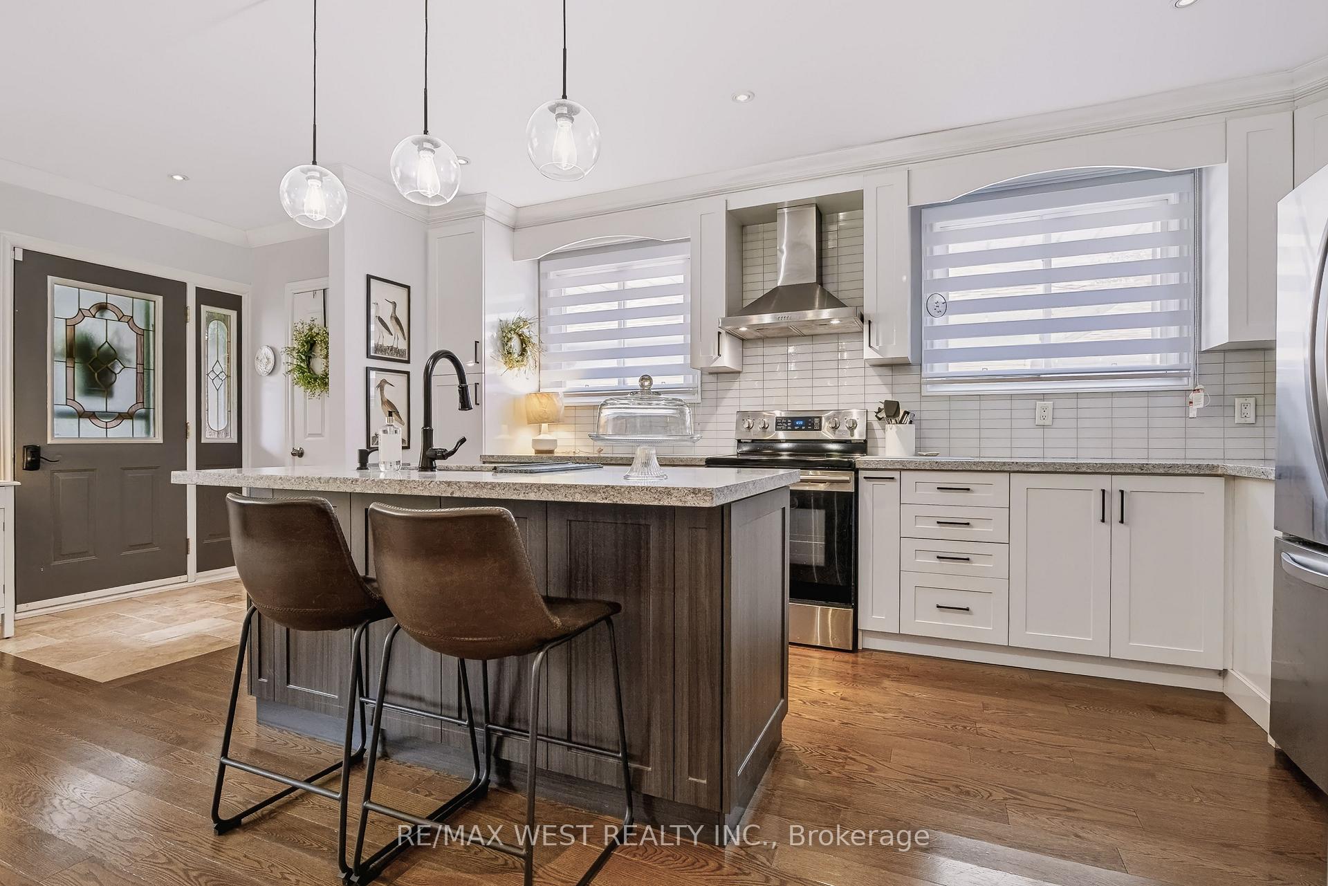 Photo 12 of 201 Bigelow Street, Scugog, Port Perry — HOMEH